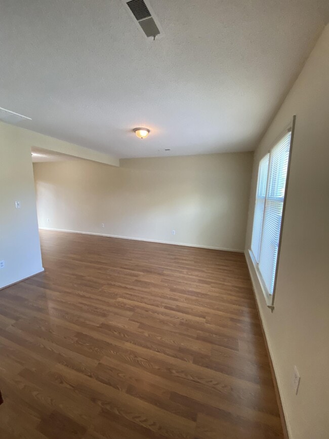 114 Concord Dr in Greenville, NC - Building Photo - Building Photo