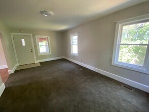 1318 Leroy St in Jackson, MI - Building Photo - Building Photo