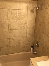 10380 Michael Todd Terrace, Unit 2E in Glenview, IL - Foto de edificio - Building Photo