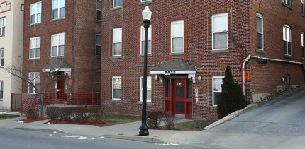 71-73 Garden St in Poughkeepsie, NY - Building Photo - Building Photo