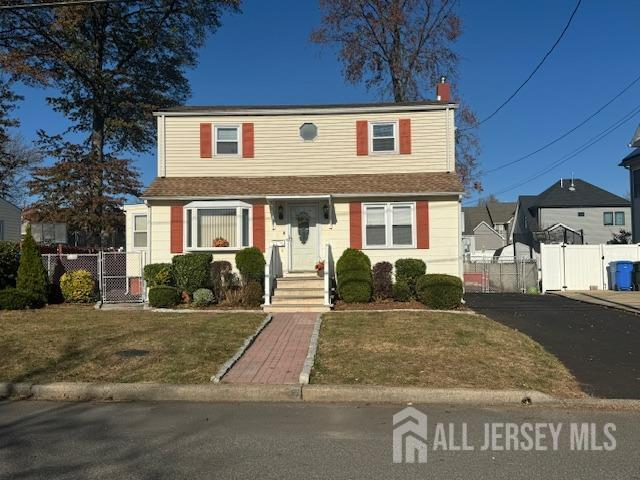 30 Vernam St in Iselin, NJ - Building Photo - Building Photo