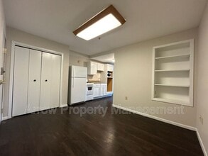 180 Poppe Dr in Scribner, NE - Foto de edificio - Building Photo