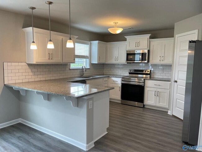 102 Wyatt Miles Ln in Toney, AL - Building Photo - Building Photo