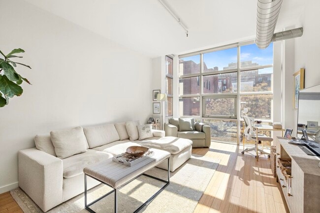 234 10th St in Jersey City, NJ - Building Photo - Building Photo