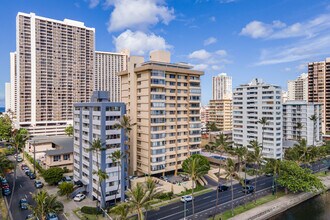 Kealani in Honolulu, HI - Foto de edificio - Building Photo