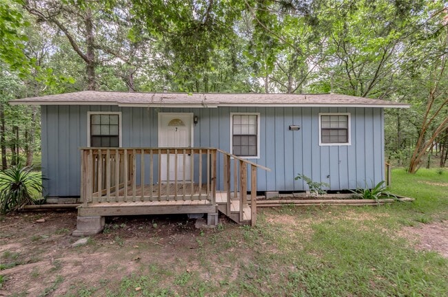 7A Hickory Ln in Huntsville, TX - Building Photo - Building Photo