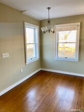 8 Broad St in Stonington, CT - Building Photo - Building Photo