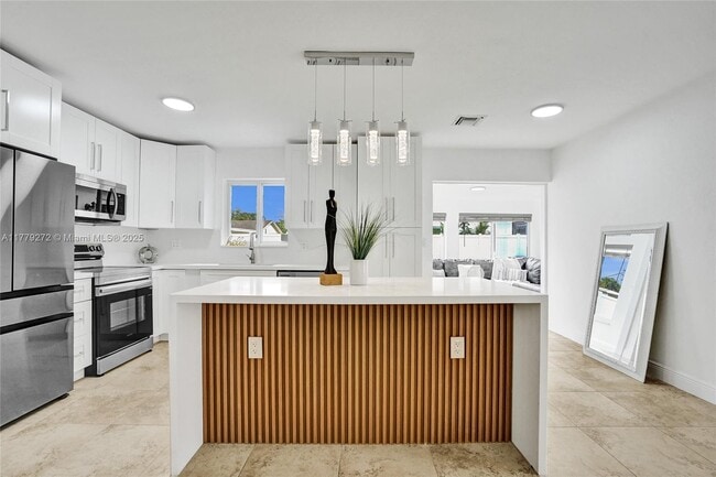 property at 820 NE 8th St