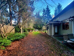 1160 NW Bramble Ct in Silverdale, WA - Building Photo - Building Photo