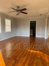 1916 Hudson St in Pascagoula, MS - Building Photo - Building Photo