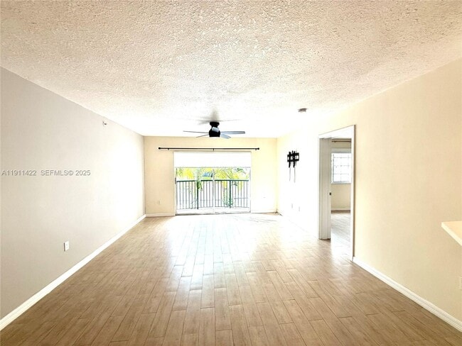 2039 SE 10th Ave in Fort Lauderdale, FL - Building Photo - Building Photo