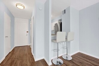 2800 N Lake Shore Dr in Chicago, IL - Building Photo - Building Photo
