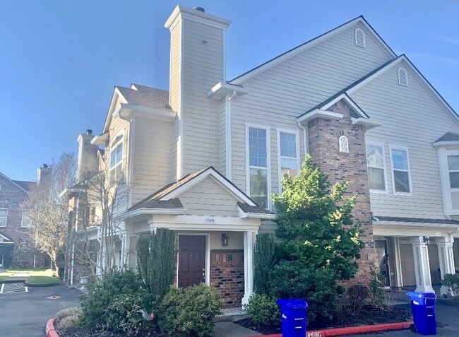 1175 NE 64th Ln in Hillsboro, OR - Building Photo - Building Photo