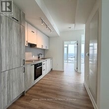 1 Quarrington Lane in North York, ON - Building Photo - Building Photo