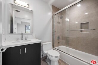 10612 Kareen Ct in Los Angeles, CA - Building Photo - Building Photo