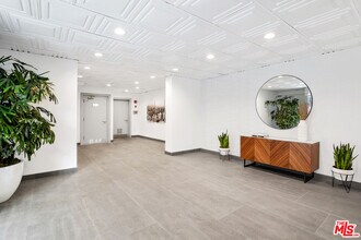 960 Larrabee St in West Hollywood, CA - Building Photo - Building Photo