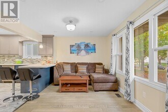 13 Lewis St in Hamilton, ON - Building Photo - Building Photo