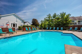 Alkire Glen in Columbus, OH - Foto de edificio - Building Photo