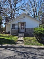 506 E Hillside Dr in Bloomington, IN - Building Photo