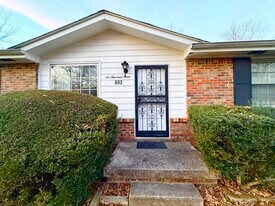 603 Chestnut Ridge Dr in Clarksville, TN - Building Photo