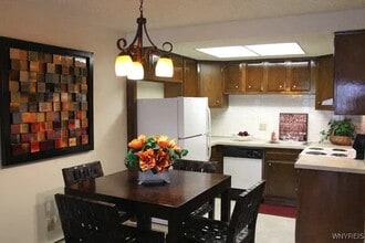 4 Peppertree Dr in Amherst, NY - Building Photo - Building Photo