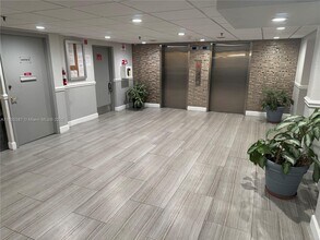 901 Hillcrest Dr in Hollywood, FL - Building Photo - Building Photo