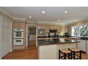 745 Parma Way in Los Altos, CA - Building Photo - Building Photo