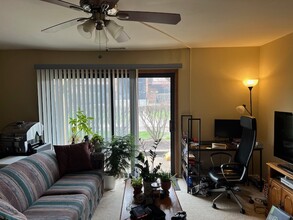 714 Tullamore Ct in Schaumburg, IL - Building Photo - Building Photo