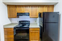 Waterford Place Apartments & Townhomes - 12