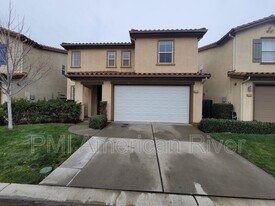 8143 Crystal Walk Cir in Elk Grove, CA - Building Photo