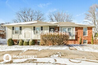 506 N Jefferson St in Raymore, MO - Building Photo - Building Photo