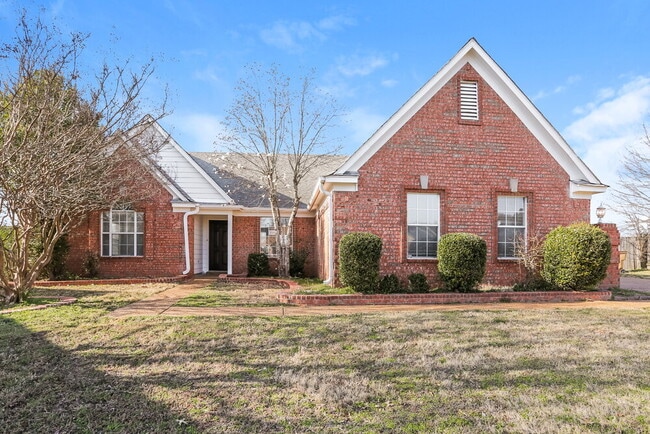 property at 6688 Ross Manor Dr