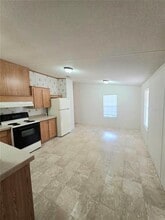 512 NE 71st Terrace in Ocala, FL - Building Photo - Building Photo