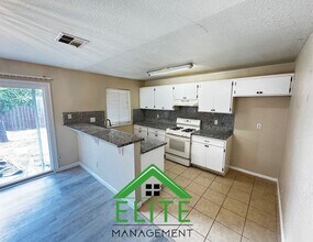 7459 Bruno Way in Sacramento, CA - Building Photo - Building Photo
