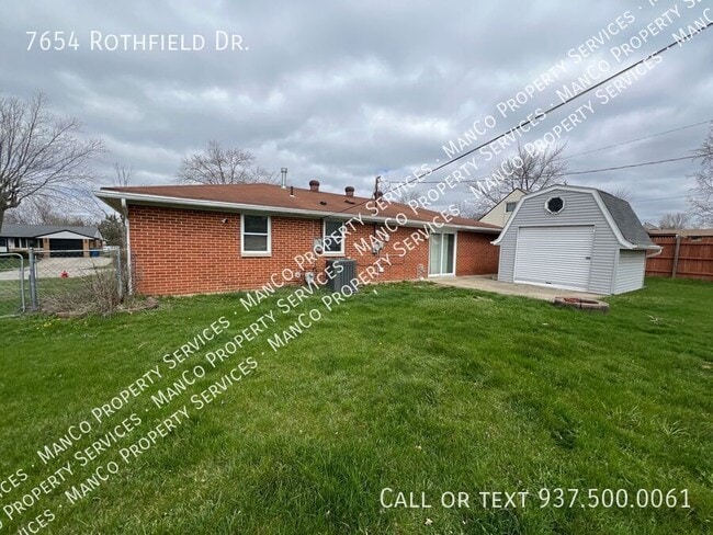 7654 Rothfield Dr in Huber Heights, OH - Building Photo - Building Photo