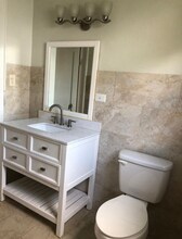 8153 River Dr in Houston, TX - Building Photo - Building Photo