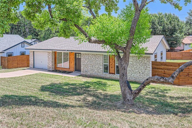 3501 Santa Fe Dr in Austin, TX - Foto de edificio - Building Photo