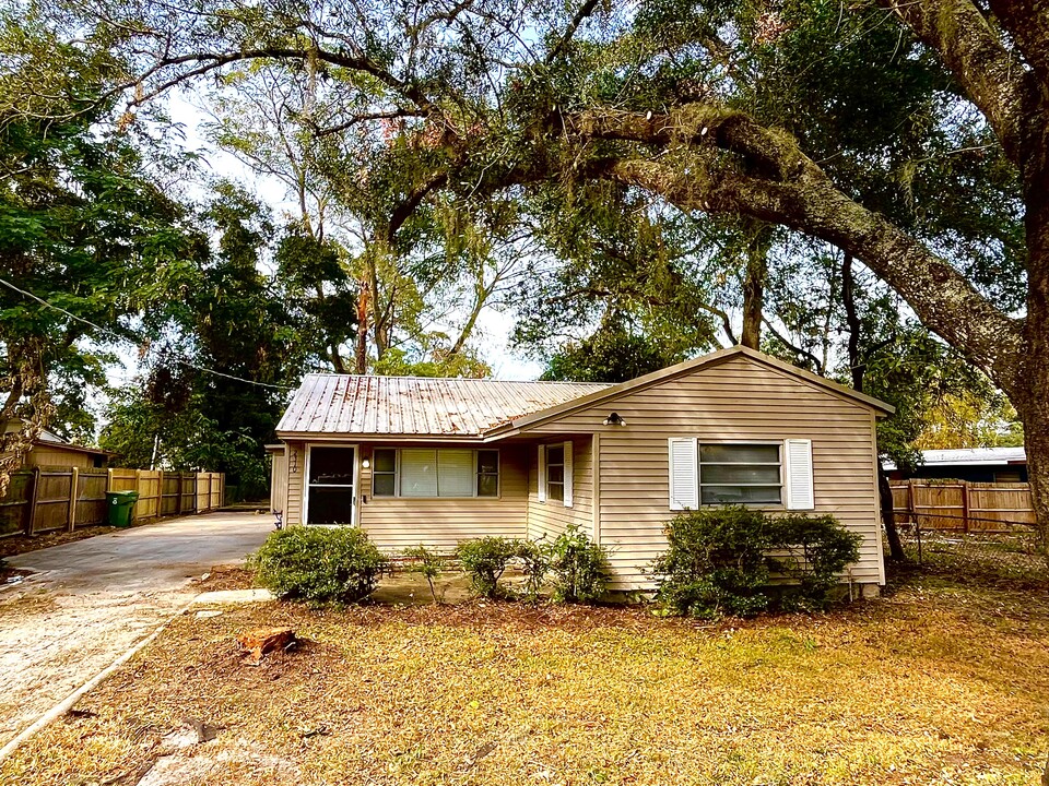2310 E Minnehaha St in Tampa, FL - Foto de edificio
