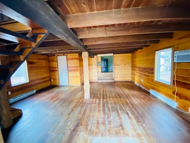 1203 N Mecklenburg Ave in La Crosse, VA - Building Photo - Building Photo