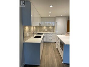 5410 Shortcut Rd in Vancouver, BC - Building Photo - Building Photo