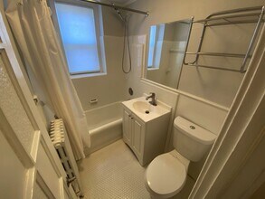 100 Howe St in New Haven, CT - Building Photo - Building Photo