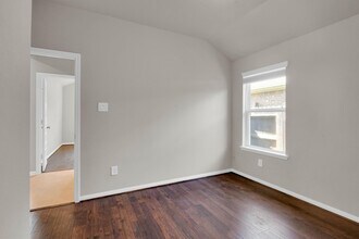 2421 Bear Crk Dr in Rosharon, TX - Building Photo - Building Photo