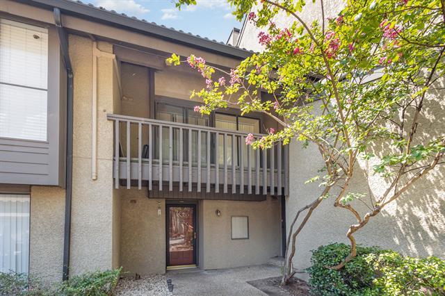 4521 N O'Connor Rd in Irving, TX - Building Photo