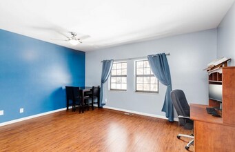 7250 Eastmoor Dr in Denver, CO - Building Photo - Building Photo