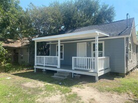 7410 Longview St in Houston, TX - Building Photo