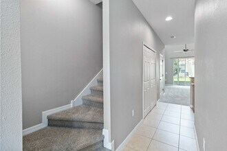 570 Pacitto Way in St. Cloud, FL - Building Photo - Building Photo