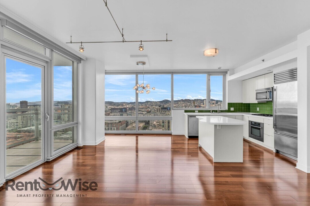 501 Beale St in San Francisco, CA - Building Photo