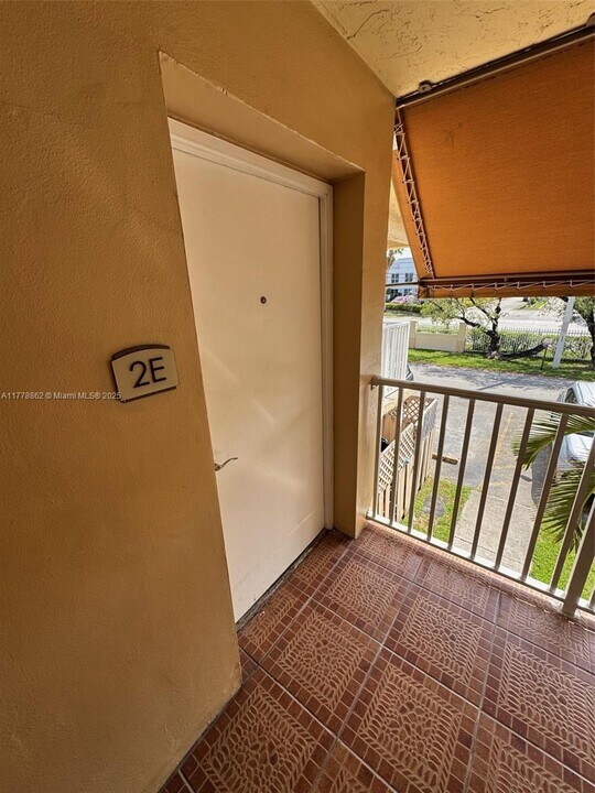4420 NW 79th Ave in Doral, FL - Building Photo