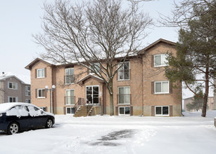 Northlake Condominiums in Waterloo, ON - Building Photo - Building Photo