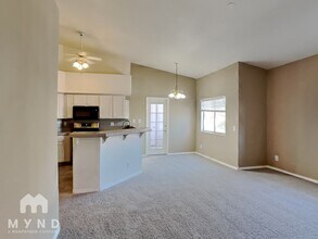 5225 W Reno Ave in Las Vegas, NV - Building Photo - Building Photo